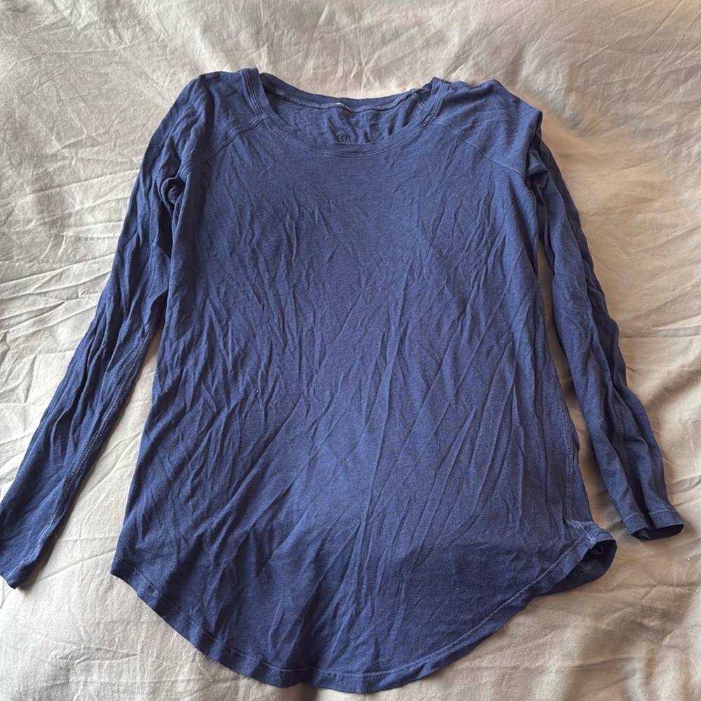 Lululemon long sleeve workout top